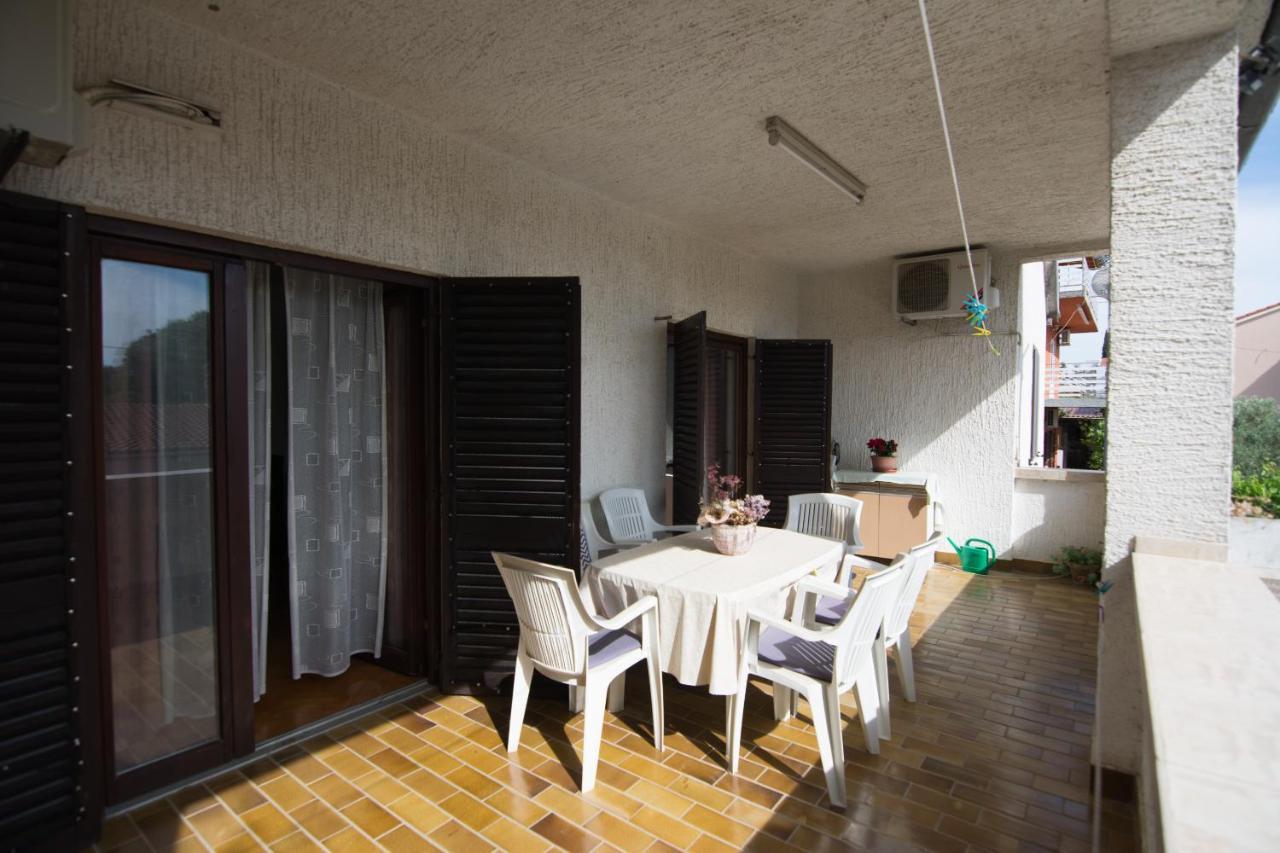 Apartman Zvjezda Biograd Na Moru Exteriör bild