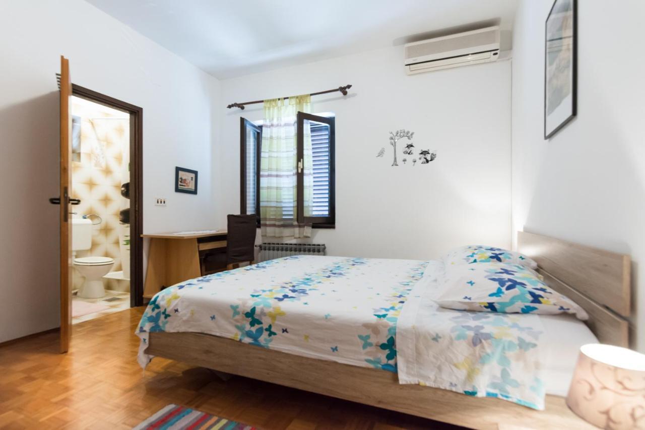 Apartman Zvjezda Biograd Na Moru Exteriör bild