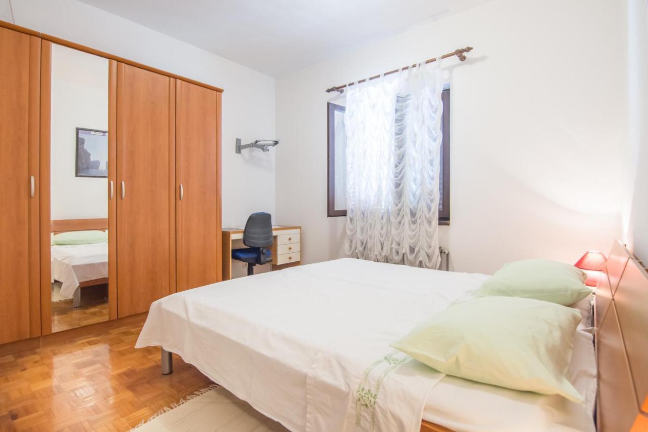 Apartman Zvjezda Biograd Na Moru Exteriör bild
